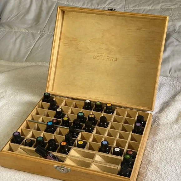 doTERRA Wooden Storage Box (RARE) - Picture 3 of 4